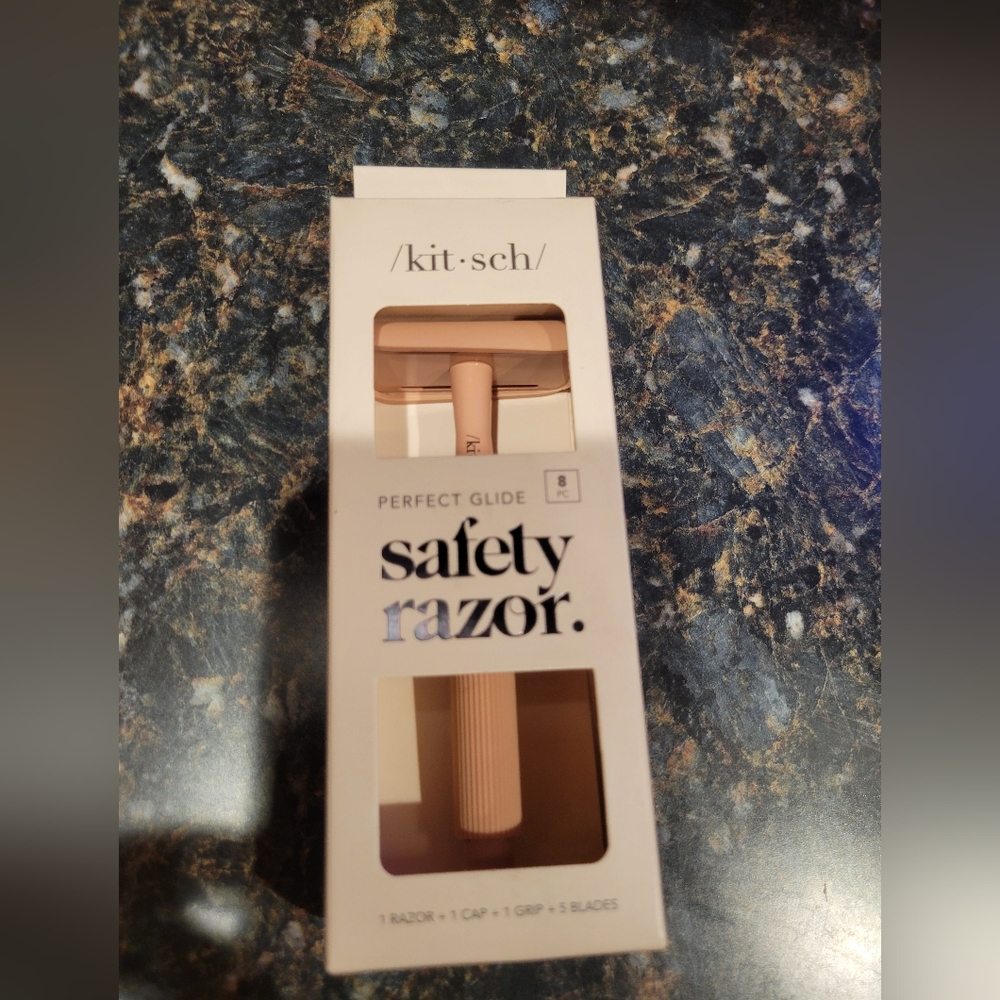 Kitsch safety razor